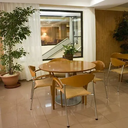 Nh Palmas Playa Canteras Otel